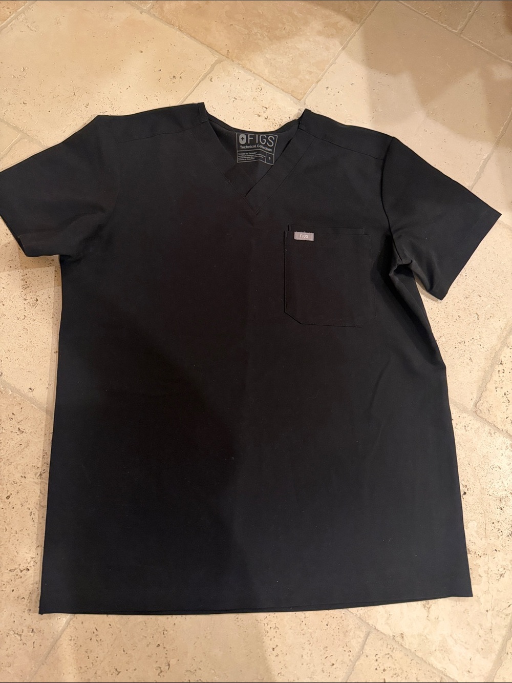 Set of 4 FIGS Men’s Black V-Neck Pocket Scrub Top